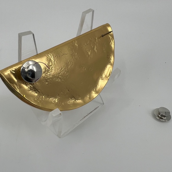 Vintage Beth Schwartz Golden Dumpling/Pierogi/Knish/Taco/Empanada Pin/Brooch - Picture 16 of 16